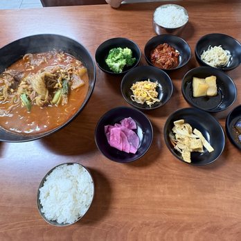 K Kitchen Restaurant - Beef soup with complimentary banchan. Soup was spicy, unlike Menu's pic. Soup was decent - Korean Near Me - Sacramento, California K Kitchen Restaurant - Beef soup with complimentary banchan. Soup was spicy, unlike Menu's pic. Soup was decent - Korean Near Me - Sacramento, California