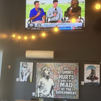 Dwellers Drinkery - Decor - Sports Bars Near Me - Lake Stevens, Washington Dwellers Drinkery - Decor - Sports Bars Near Me - Lake Stevens, Washington