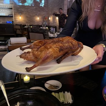 Mott 32 - Apple Wood Roasted 42 Days Peking Duck "signature Mott 32 Cut" - Chinese Near Me - Las Vegas, Nevada