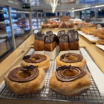 Paris Baguette - Bakeries Near Me - Glen Ellyn, Illinois Paris Baguette - Bakeries Near Me - Glen Ellyn, Illinois