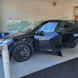 Ultimate Shade Tint & Graphics