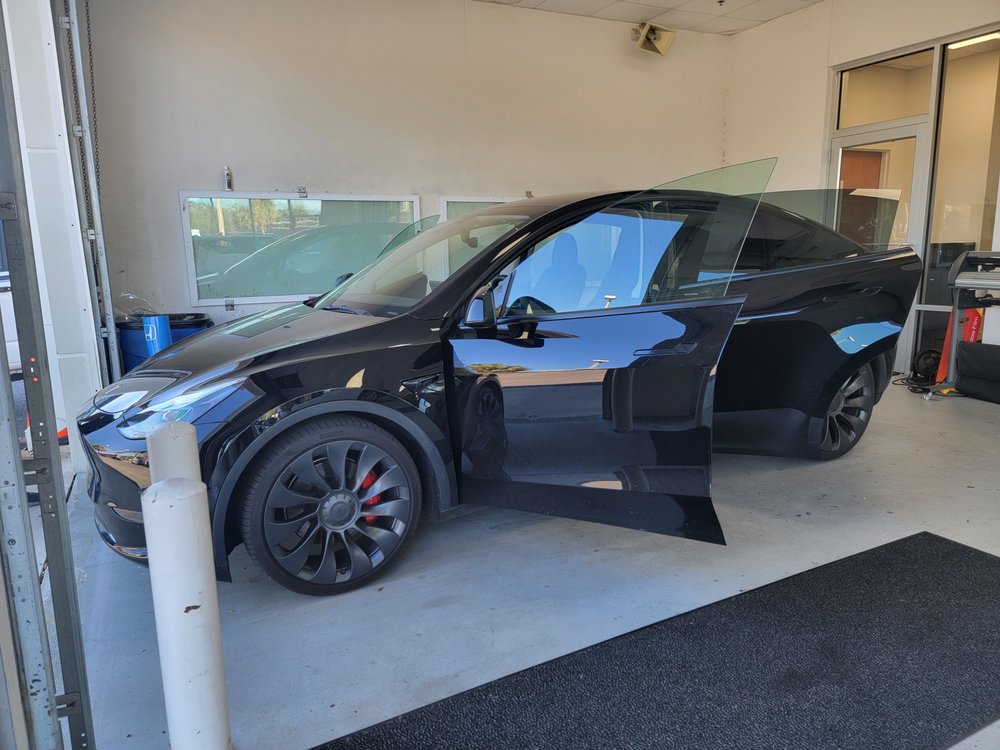 ULTIMATE SHADE TINT & GRAPHICS Updated October 2024 22 Photos 3315 SW 13th St, Ocala