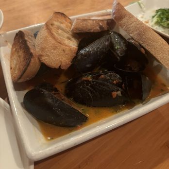 Black's Bar & Kitchen - Mussels - New American Near Me - Bethesda, Maryland