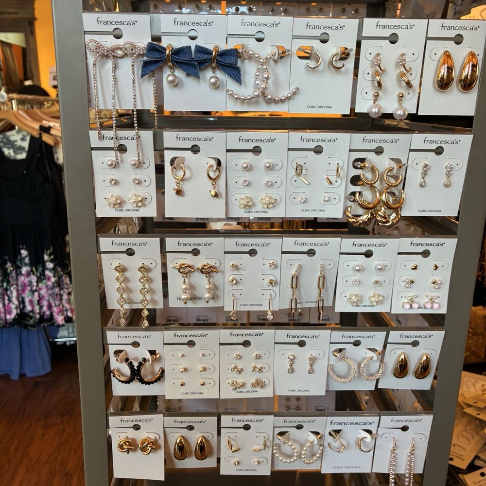 Francesca's - Women's Clothing Near Me - Lafayette, California