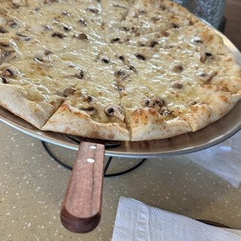 Glasshouzz - Pizza Near Me - Livermore, California Glasshouzz - Pizza Near Me - Livermore, California