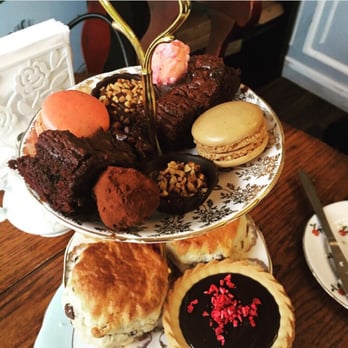 Cocoa Cabana Chocolatier - Chocolatiers & Shops Near Me - Manchester, XGM
