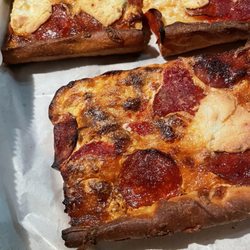 Dominick's Pizzeria