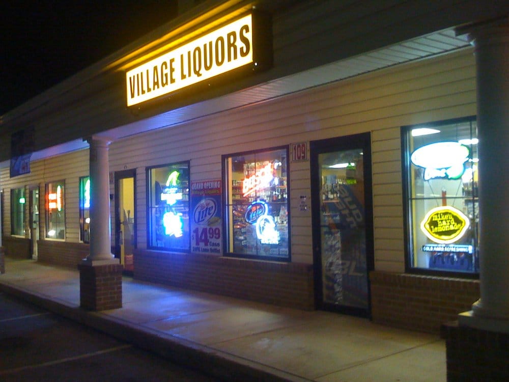 VILLAGE LIQUORS Updated October 2024 14 Photos 101 Silo Hill Rd