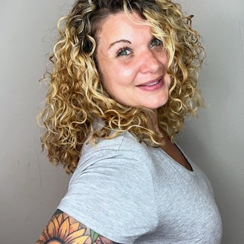 Lori Peppin Hair - Creating confidence through healthy, beautiful curls! - Hair Stylists Near Me - Lubbock, Texas Lori Peppin Hair - Creating confidence through healthy, beautiful curls! - Hair Stylists Near Me - Lubbock, Texas