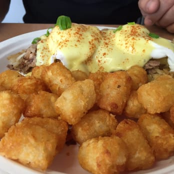 Button Up Cafe - Kalua Pork Benny w/ crispy tots - Breakfast & Brunch Near Me - Pearl City, Hawaii Button Up Cafe - Kalua Pork Benny w/ crispy tots - Breakfast & Brunch Near Me - Pearl City, Hawaii