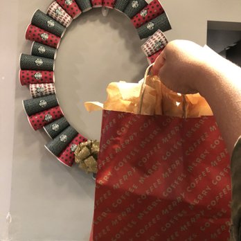 Starbucks - One last gift...and how cute is the holiday cup wreath?! - Coffee & Tea Near Me - Powell, Ohio