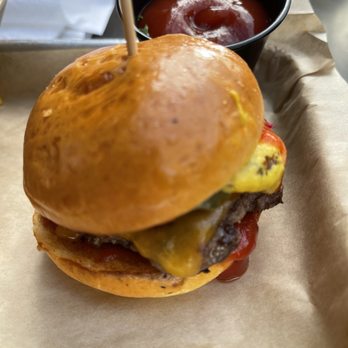 Burger Bench - Classic Slider soooooo yummy! - American Near Me - Escondido, California