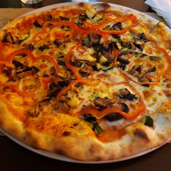 El Molinón - Vegetarian pizza. - Spanish Near Me - Valencia, V El Molinón - Vegetarian pizza. - Spanish Near Me - Valencia, V