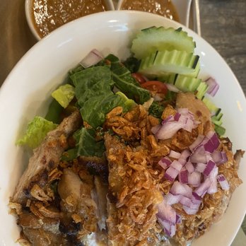 Three Roosters - Chicken Salad Bowl with peanut sauce - Thai Near Me - New York, New York Three Roosters - Chicken Salad Bowl with peanut sauce - Thai Near Me - New York, New York