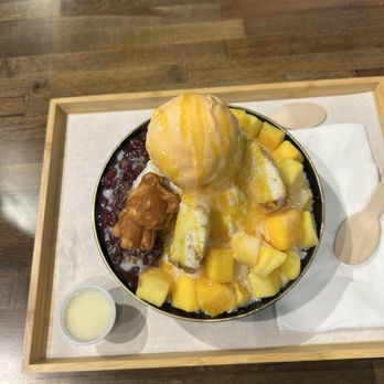 Bingsu Tea - Mango Bingsu: frozen mango, cheese cake, mango sherbet, condense milk, red beans (requested) and a bread Bear! - Bubble Tea Near Me - Sacramento, California