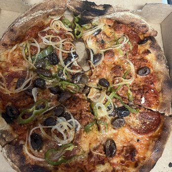 AP Pizza Shop - Pizza Near Me - Bethesda, Maryland