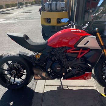 Ducati Las Vegas - 2021 Ducati Diavel 1260s - Motorcycle Gear Near Me - Las Vegas, Nevada Ducati Las Vegas - 2021 Ducati Diavel 1260s - Motorcycle Gear Near Me - Las Vegas, Nevada