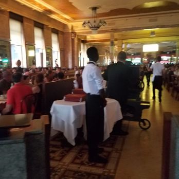 Brasserie Georges - interior - Brasseries Near Me - Lyon, 69