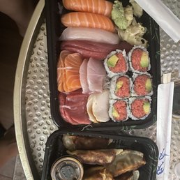 Pork gyoza sushi Sushi and Sashimi For 1 Pork gyoza sushi Sushi and Sashimi For 1