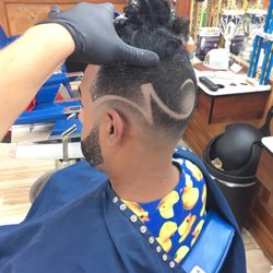 Morenos Barbershop