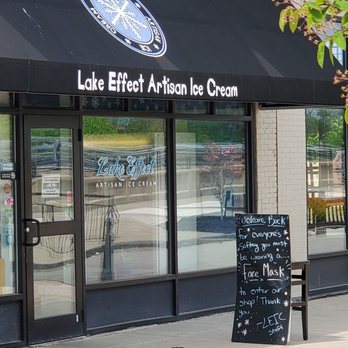 Lake Effect Ice Cream - Covid instructions outside, mask required to enter - Ice Cream & Frozen Yogurt Near Me - Lockport, New York Lake Effect Ice Cream - Covid instructions outside, mask required to enter - Ice Cream & Frozen Yogurt Near Me - Lockport, New York
