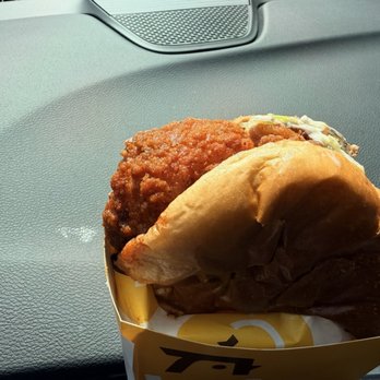 Starbird Chicken - Nashville burger - Salad Near Me - Seattle, Washington Starbird Chicken - Nashville burger - Salad Near Me - Seattle, Washington