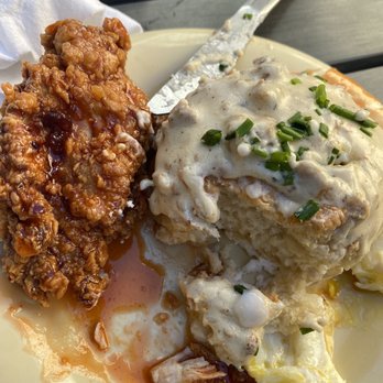 Ruby Slipper Decatur - Finished it all. Gravy and biscuits with chicken on the side (extra $4) - Breakfast & Brunch Near Me - New Orleans, Louisiana Ruby Slipper Decatur - Finished it all. Gravy and biscuits with chicken on the side (extra $4) - Breakfast & Brunch Near Me - New Orleans, Louisiana