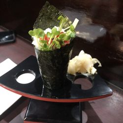 Kinja Sushi - Spicy Tuna Hand Roll