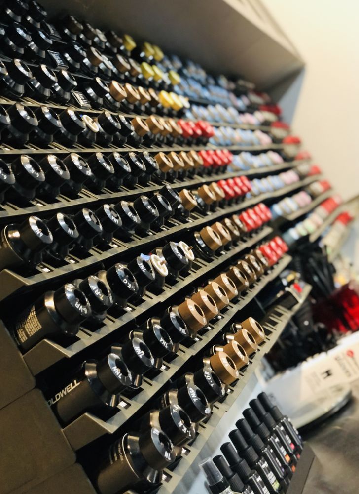 Hairtherapy & Spa Logo