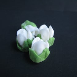 Gum Paste Flower Store - Mini Rosebuds - White