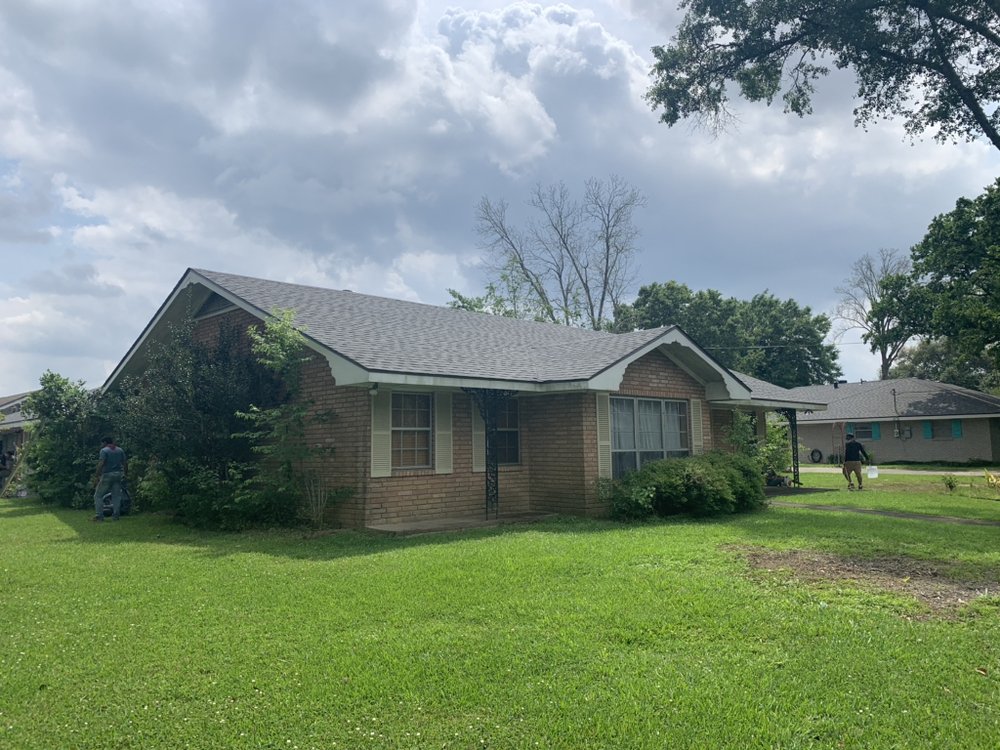 Slide of Pelican Roofing