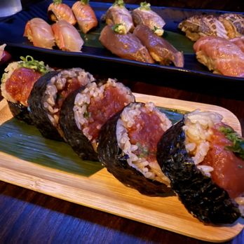 Mujiri - Spicy tuna roll - Japanese Near Me - Hayward, California Mujiri - Spicy tuna roll - Japanese Near Me - Hayward, California
