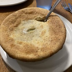 Washy's Pub - Chicken pot pie