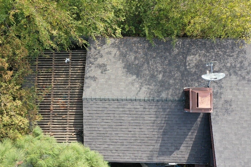 Slide of Colin Roofing