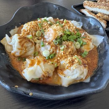 Old Taro - Spicy wonton - Taiwanese Near Me - Fremont, California