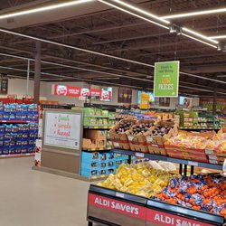 ALDI - Well-stocked aisles & helpful sales associates