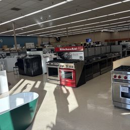 Showroom, has refrigerators, faucets, sinks ovens etc