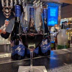 Dolly Wines - Pinot Noir