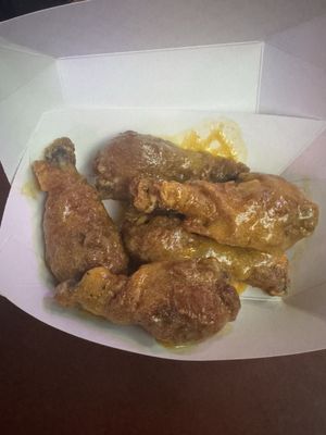 Eli's Sports Bar & Grill by null