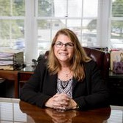 Broadbent Insurance - Lisa Broadbent, Principal Agent of Broadbent Insurance