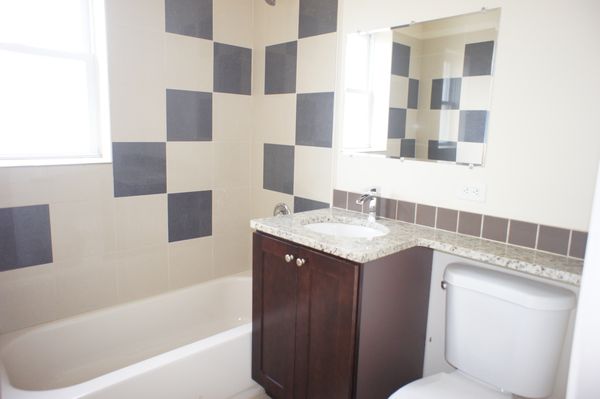 Confident Plumbing Logo