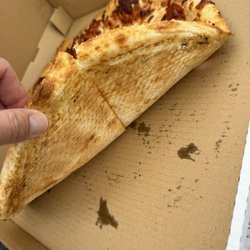 Maroni's Pizza Kitchen - Crust is LEGIT