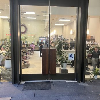 Remi Flower & Coffee - Coffee & Tea Near Me - New York, New York Remi Flower & Coffee - Coffee & Tea Near Me - New York, New York