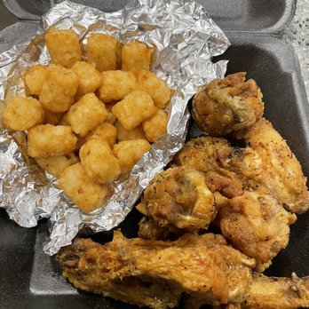 Pluckers Wing Bar - Grapevine - Lemon pepper wings and tater tots - Chicken Wings Near Me - Grapevine, Texas Pluckers Wing Bar - Grapevine - Lemon pepper wings and tater tots - Chicken Wings Near Me - Grapevine, Texas