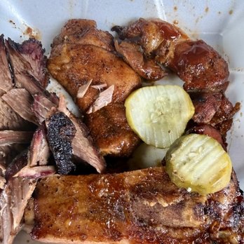 Firehole Bar-B-Que - Oh my! Tender juicy brisket, ribs, and bbq wings! - Barbeque Near Me - West Yellowstone, Montana Firehole Bar-B-Que - Oh my! Tender juicy brisket, ribs, and bbq wings! - Barbeque Near Me - West Yellowstone, Montana