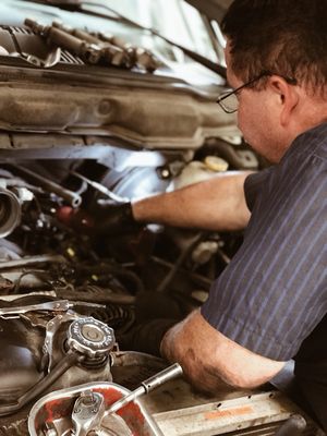 The Engine Experts - The engine is the heart of your vehicle, and the computer connected to it can be seen as the brain. These are complex systems that require the services of highly trained and trustworthy individuals. Our master auto repair technicians are ASE certified and highly experienced in a wide range of engine repair services. We can handle cylinder head rebuilding and resurfacing, as well as cylinder block boring. All our repair work comes with a 90-day labor warranty, along with the respective part warranties. Talk to one of our mechanics today to learn more about our engine machine work and other auto repair shop services we offer. The Engine Experts - The engine is the heart of your vehicle, and the computer connected to it can be seen as the brain. These are complex systems that require the services of highly trained and trustworthy individuals. Our master auto repair technicians are ASE certified and highly experienced in a wide range of engine repair services. We can handle cylinder head rebuilding and resurfacing, as well as cylinder block boring. All our repair work comes with a 90-day labor warranty, along with the respective part warranties. Talk to one of our mechanics today to learn more about our engine machine work and other auto repair shop services we offer.