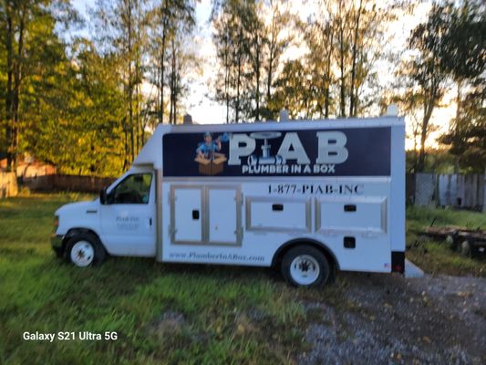 Plumber In A Box Logo