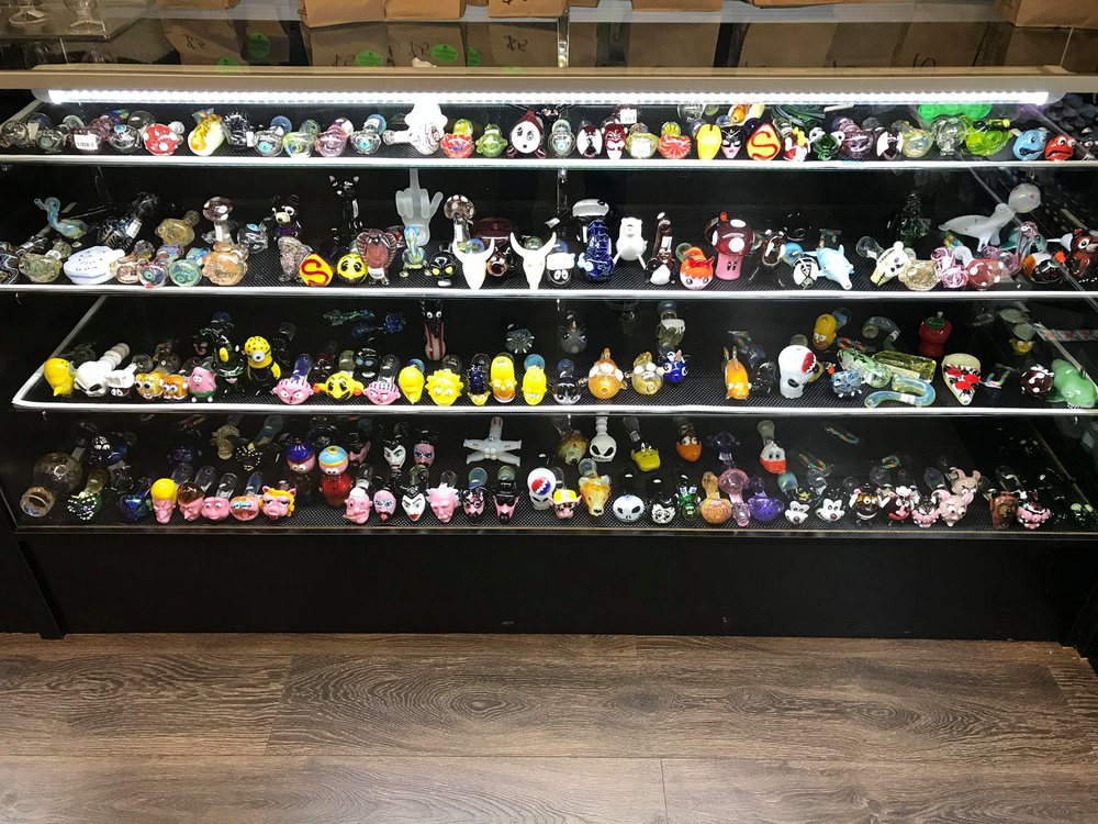 Woodstock Vape & Glass Gallery, Chesterfield Roadtrippers