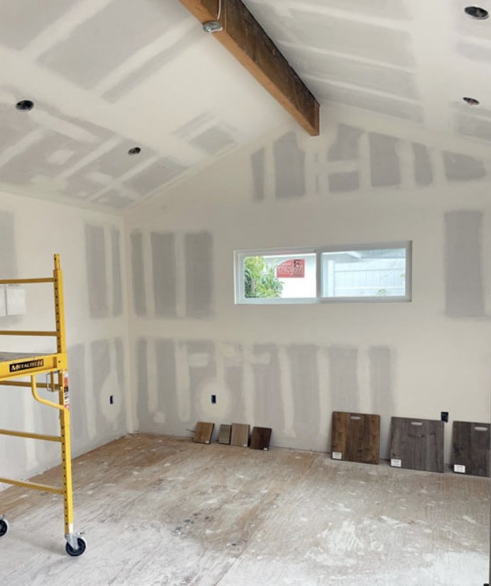 Slide of Elite Contractors