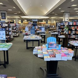 Barnes & Noble Booksellers